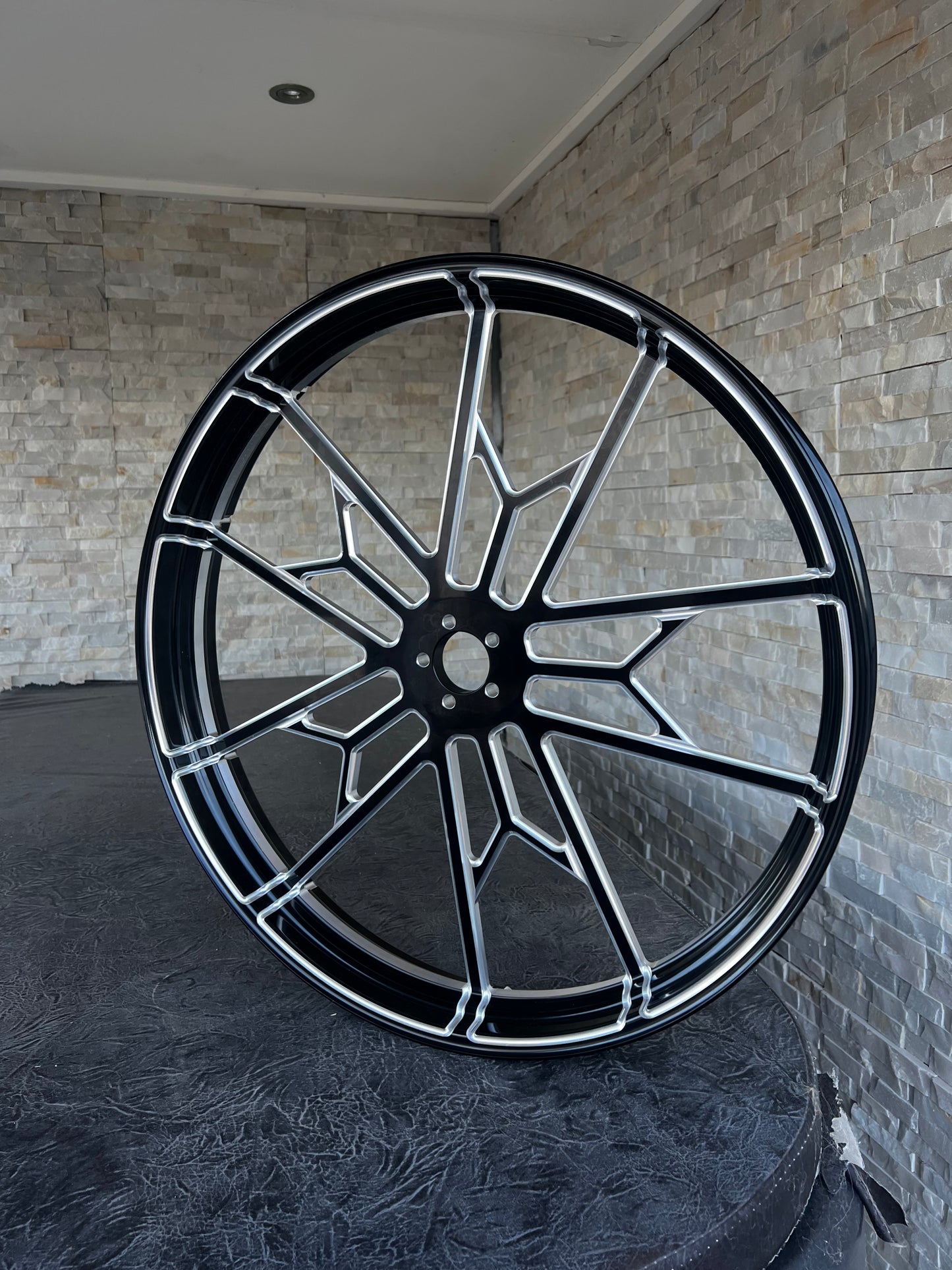 UNLEASHED CNC MACHINED XF WHEEL 23"